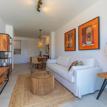 Large Garden With Countryside Views, Pool & Wifi Tarifa