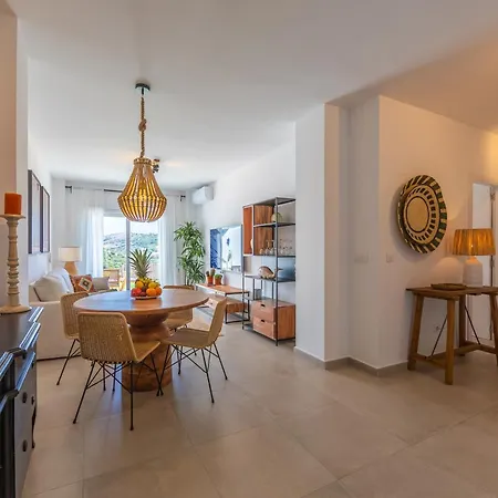 Large Garden With Countryside Views, Pool & Wifi Tarifa